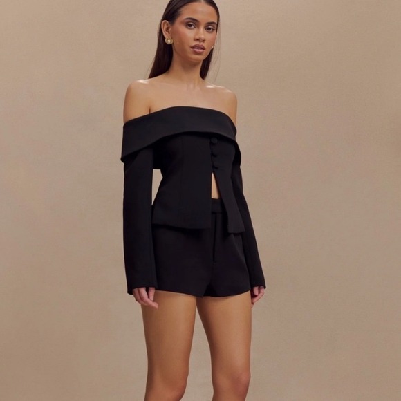 Meshki Celene Off the‎ Shoulder Jacket Top Shirt Blouse Size Medium Black NWT